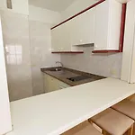 阿德赫海滩酒店 3*
