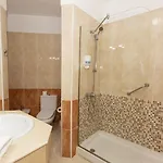 阿德赫海滩酒店 3*